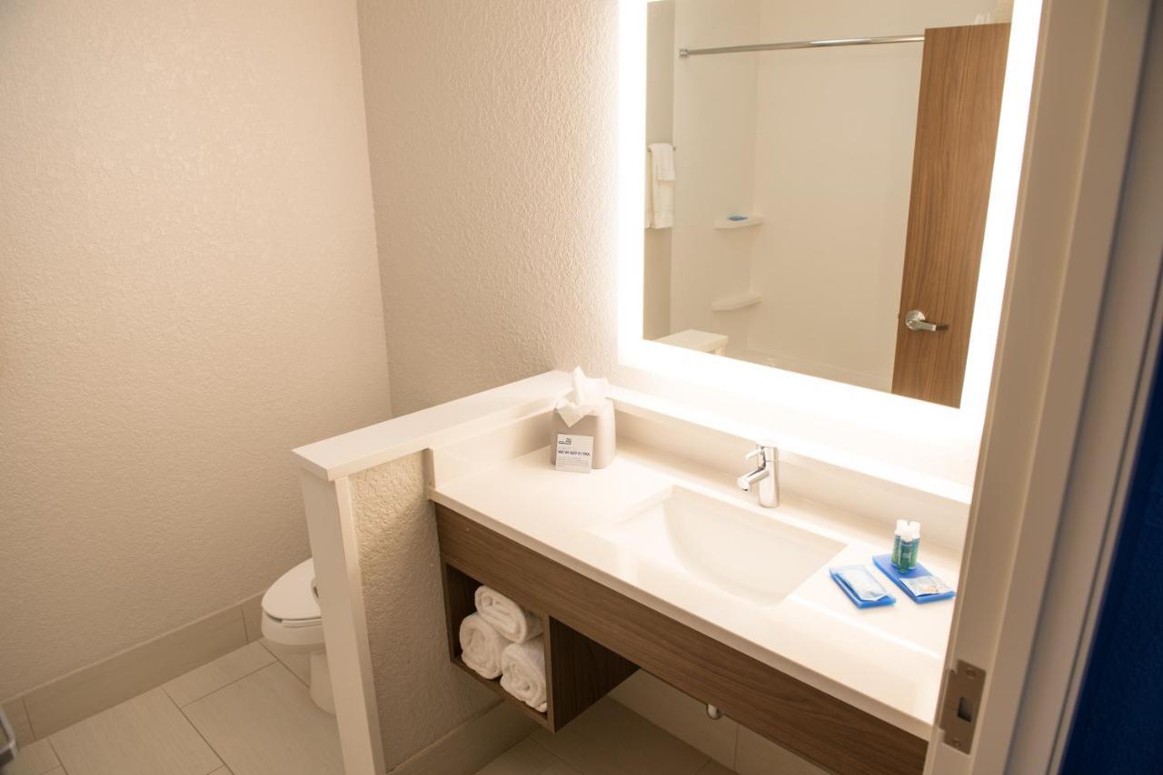 Holiday Inn Express & Suites Dayton North - Vandalia By Ihg מראה חיצוני תמונה